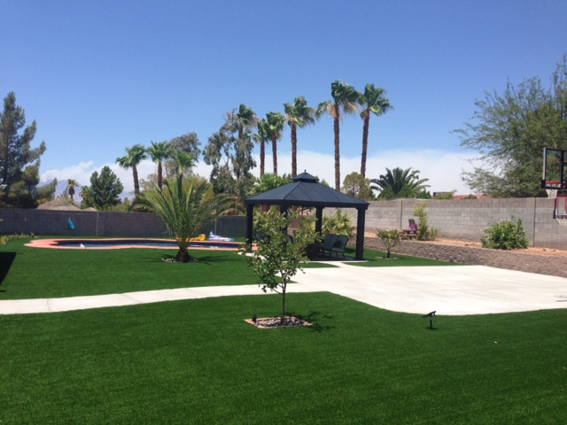 Synthetic Turf Southgate, Michigan Landscape Photos, Beautiful Backyards